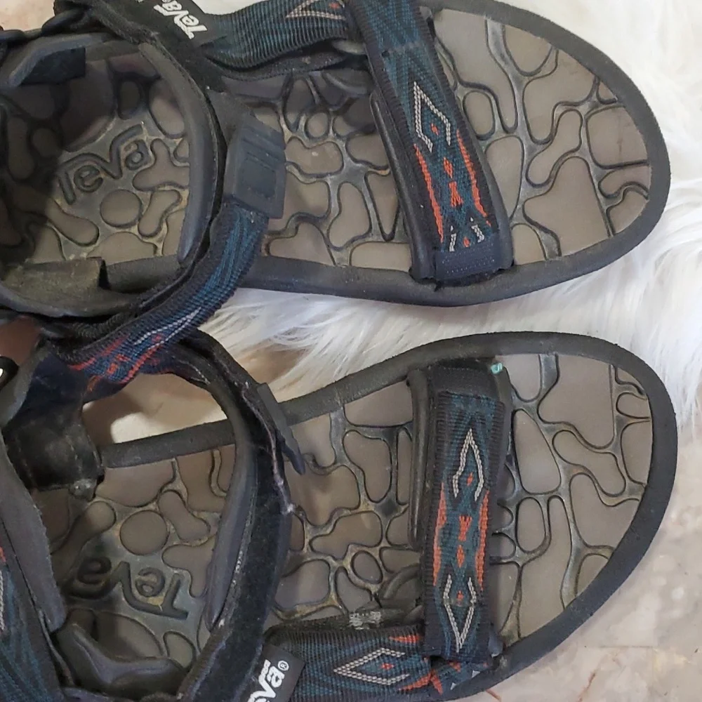 Teva black sandals size 9 - Picture 12 of 12